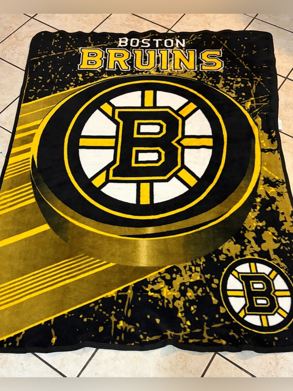 Boston Bruins NHL Hockey Fleece Throw